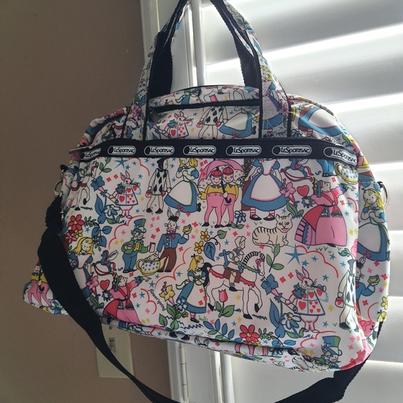 Le Sportsac X Alice in Wonderland Messenger Bag W/Removable laptop Sleeve - Picture 2 of 5